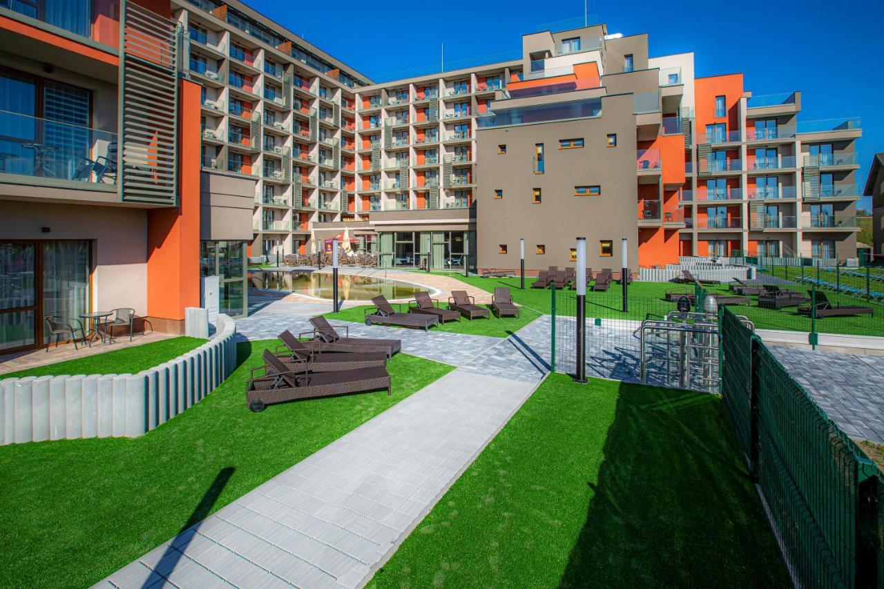 Besenova Gino Paradise Apartments With Aquapark Экстерьер фото