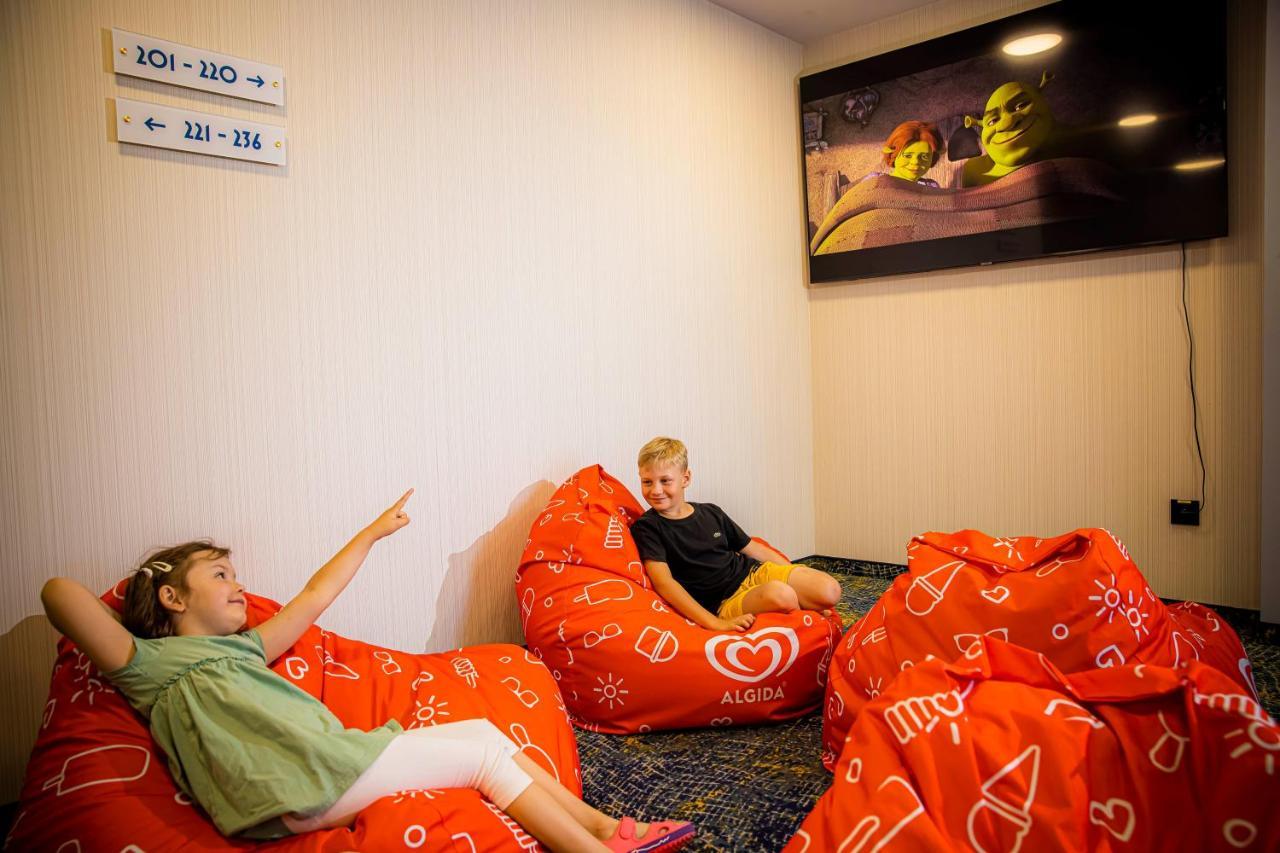 Besenova Gino Paradise Apartments With Aquapark Экстерьер фото